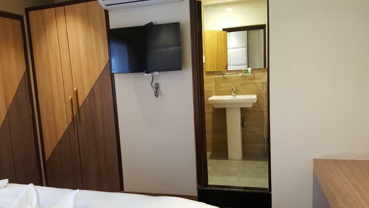 Hotel Bihani Kathmandu Bagian luar foto